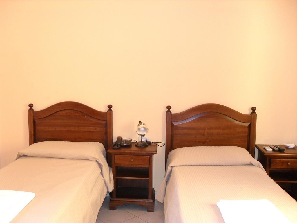 Hotel Piro Torrenova (Sicily) Quarto foto