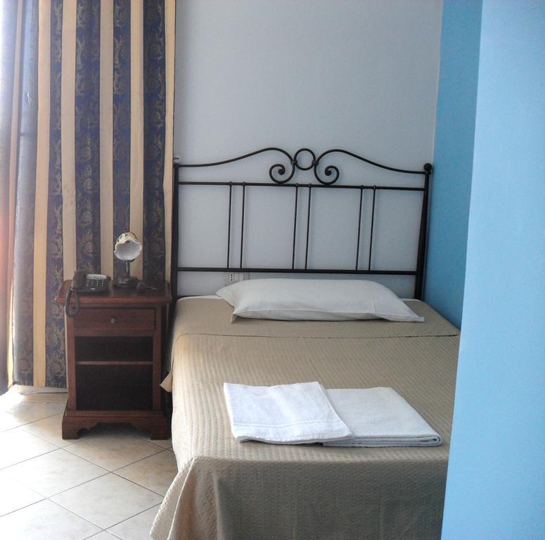 Hotel Piro Torrenova (Sicily) Quarto foto